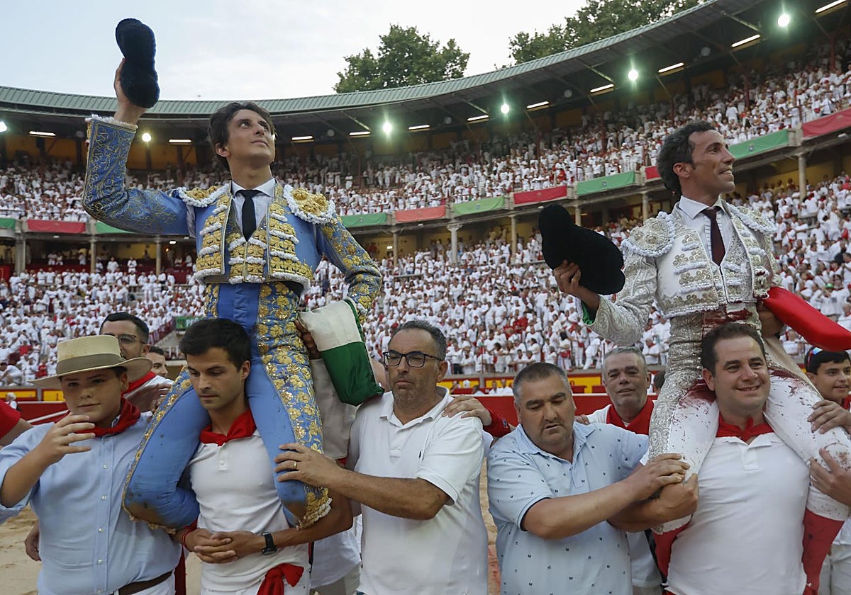 David de Miranda se sube al carro triunfal de Roca Rey en Pamplona