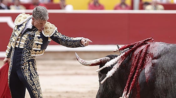 Toros en Pamplona por San Fermín, en directo: última hora de Manuel Escribano, Pepe Moral y Jesús Enrique Colombo hoy