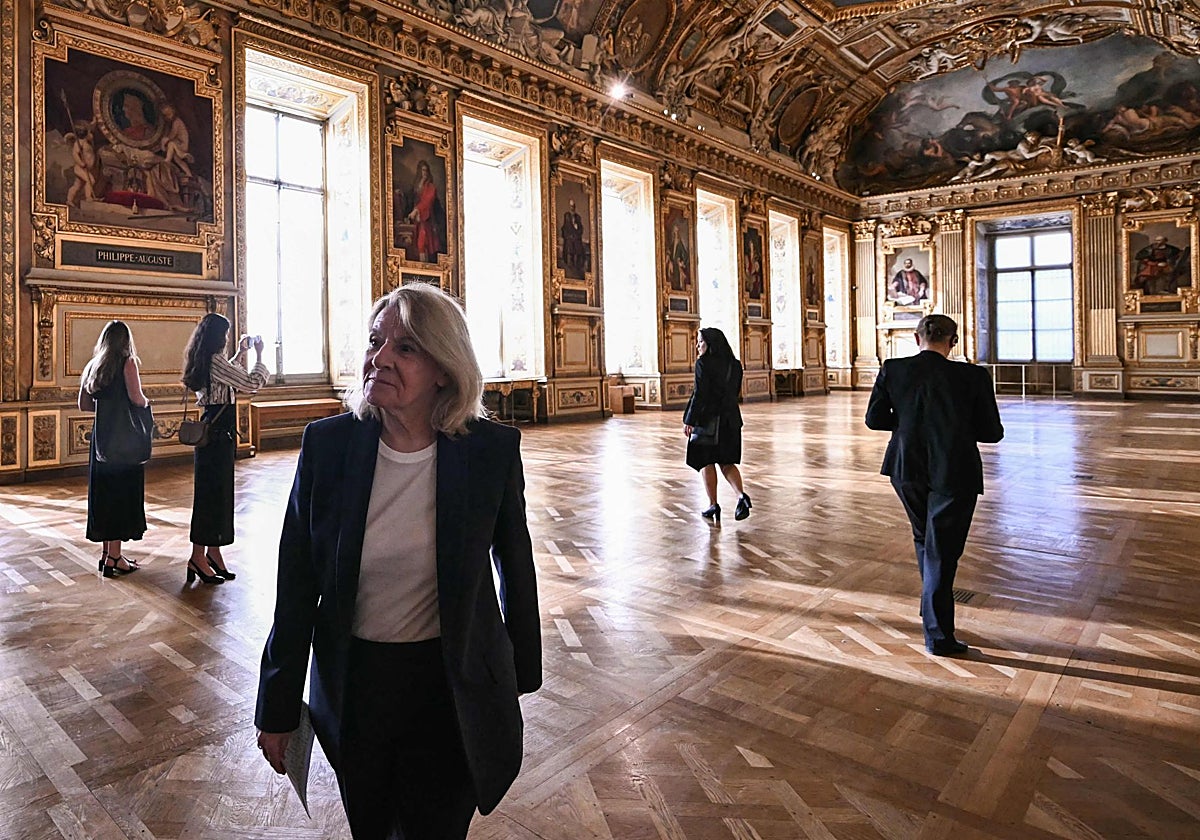 Reabre la Galería Apolo del Louvre, donde se mostraban las joyas imperiales robadas