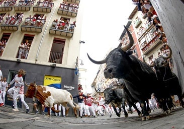 Miura debuta el séptimo día de San Fermín haciendo contener el aliento
