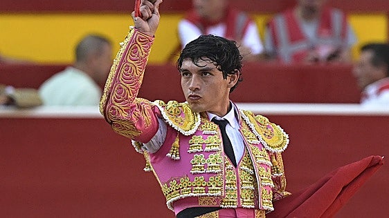 Pamplona e Isaac Fonseca: un pacto de sangre, verdad y gloria