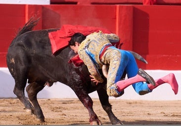 De una estocada a sangre y fuego de Marco a la torería sin espada de Morante
