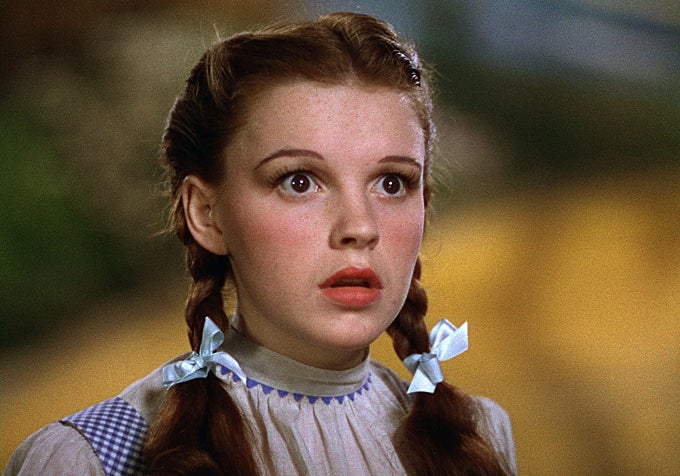 Judy Garland en la película 'El mago de Oz'
