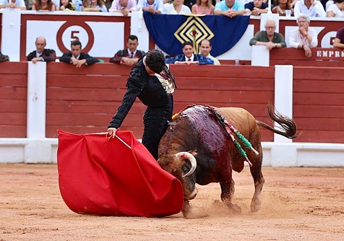Samuel Castrejón en Gijón