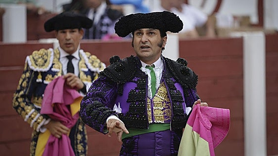 Toros con Morante de la Puebla, Roca Rey y David de Miranda: horario y dónde ver gratis en televisión y online la corrida en Málaga hoy