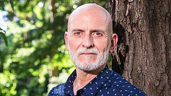 El esperado regreso de Alejandro Palomas: «El humor nos salva, quita melodramatismo»