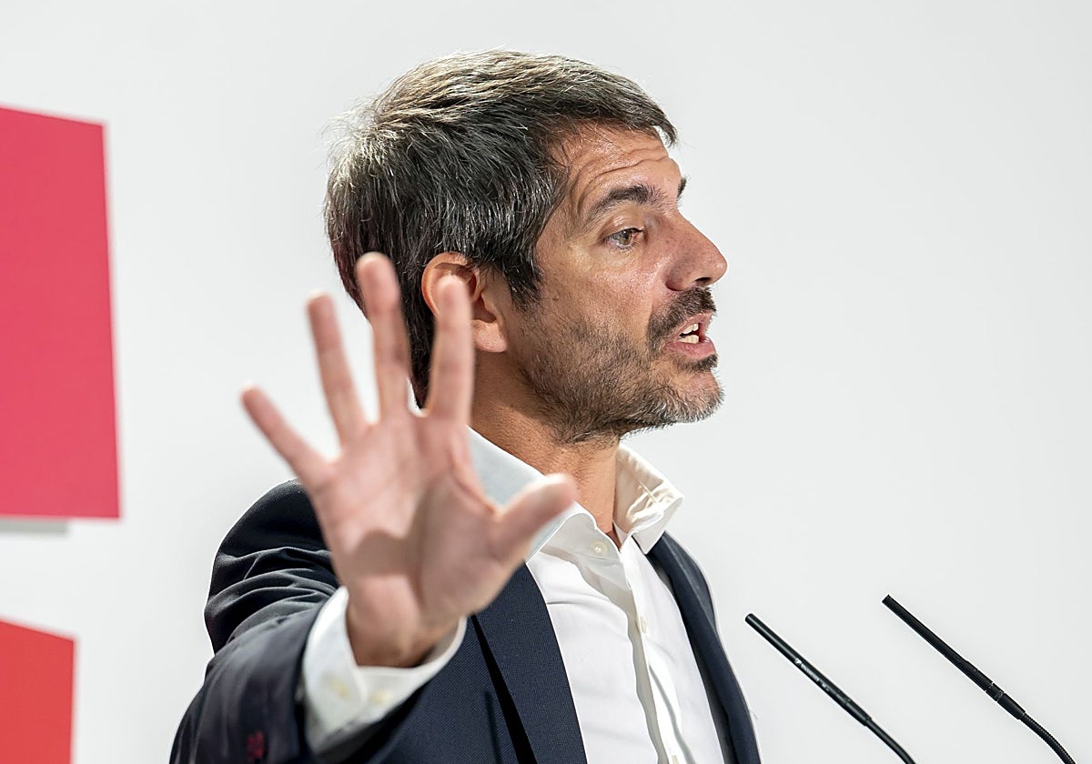 Las responsabilidades que Urtasun sigue sin asumir por el robo del tesoro de Villena vignette