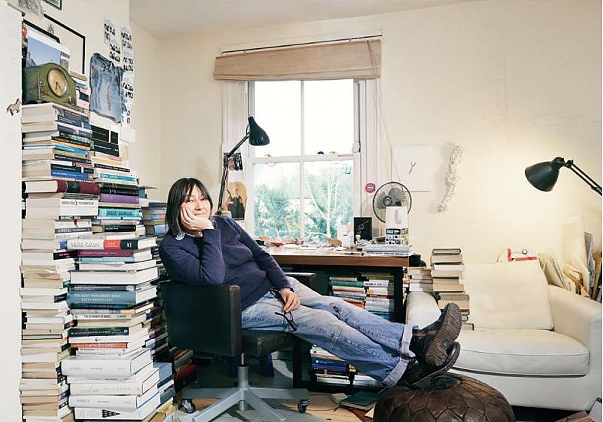 Ali Smith, un mundo controlado y en resistencia