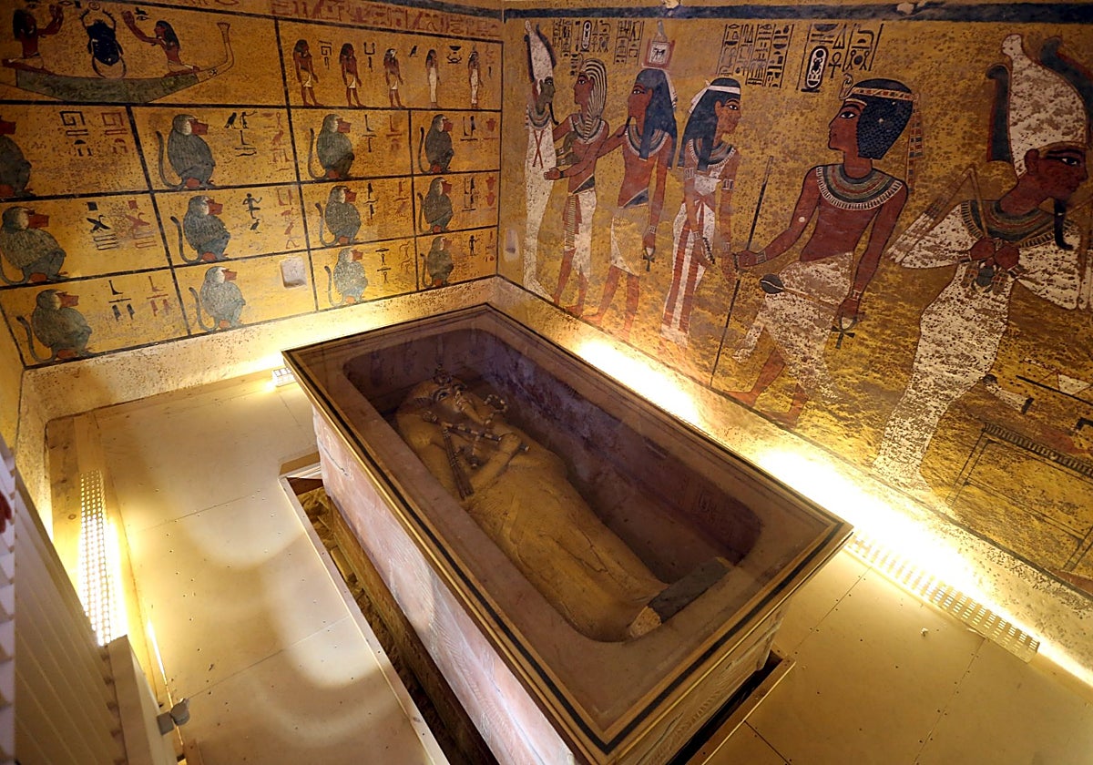 Hallan nuevos indicios de cámaras ocultas en la tumba de Tutankamón: ¿el buscado sepulcro de Nefertiti?