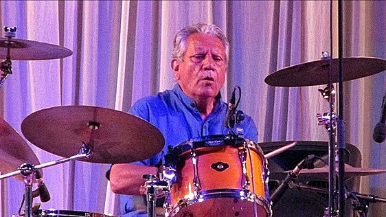 Muere Pepe Sánchez, maestro de la batería que tocó con Julio Iglesias, Serrat o Diana Ross