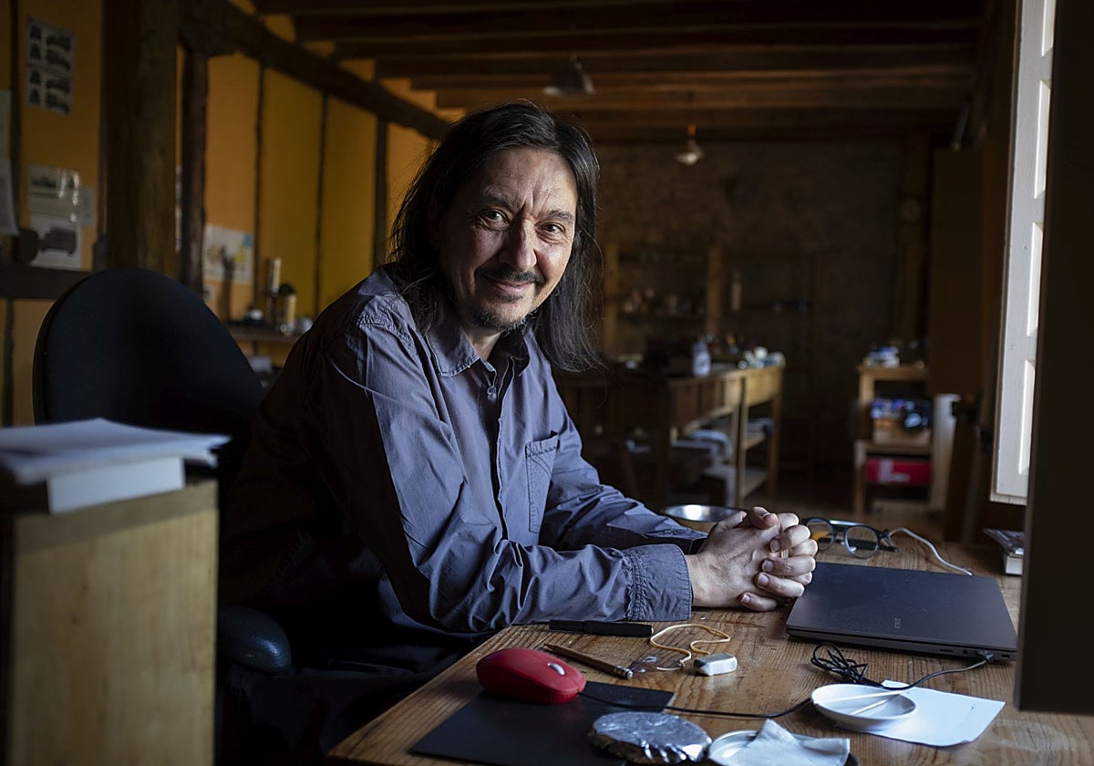 Santiago Lorenzo: «Si no metes odio en una novela te queda una bazofia»