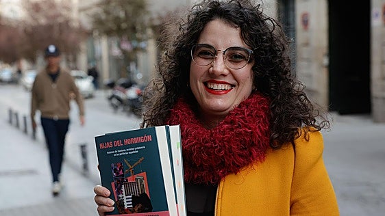 Aida dos Santos, Premio Nacional de Ensayo 2026 por 'Hijas del hormigón'