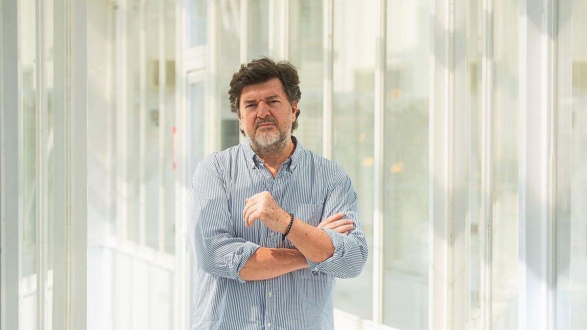 Conversación con Antonio Asensio, el hombre que cuenta un libro en una hora
