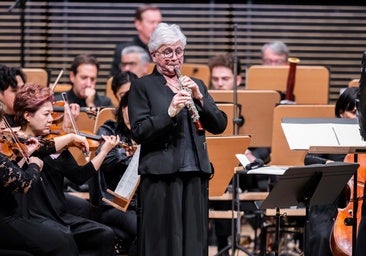 De tocar con Bernstein a un concierto en Corea del Norte: los 40 años de Sherry Sylar en la cima de la música clásica