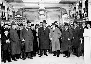 Los famosos (y hoy añorados) baños subterráneos de la Puerta del Sol