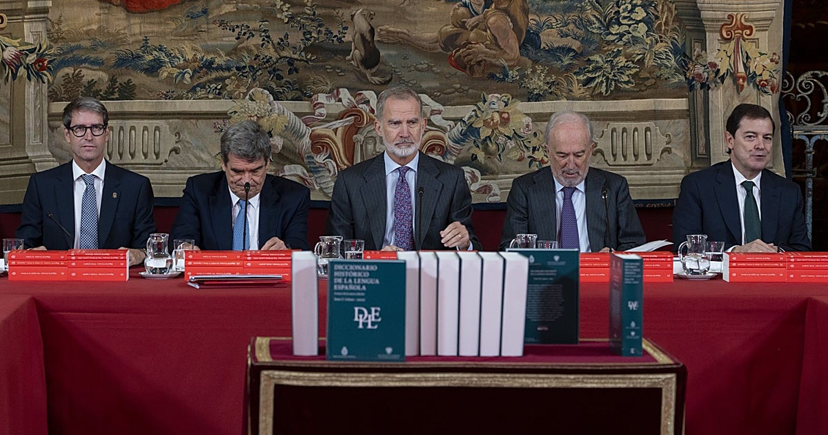 El Rey preside la reunión del Patronato de la Fundación Pro RAE centrada en el nuevo diccionario