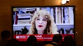 La literatura es una defensa ante la "palabra mecánica" de la IA, subraya Gioconda Belli