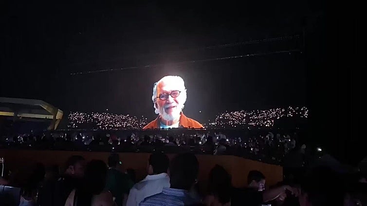 Bad Bunny hace vibrar Santo Domingo en el inicio de su esperada gira mundial