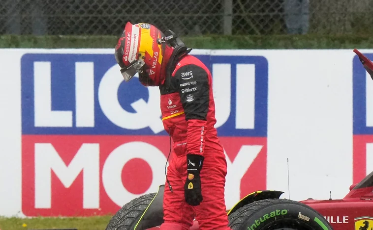 Carlos Sainz rompe el motor cuando se rozaba el doblete de Ferrari