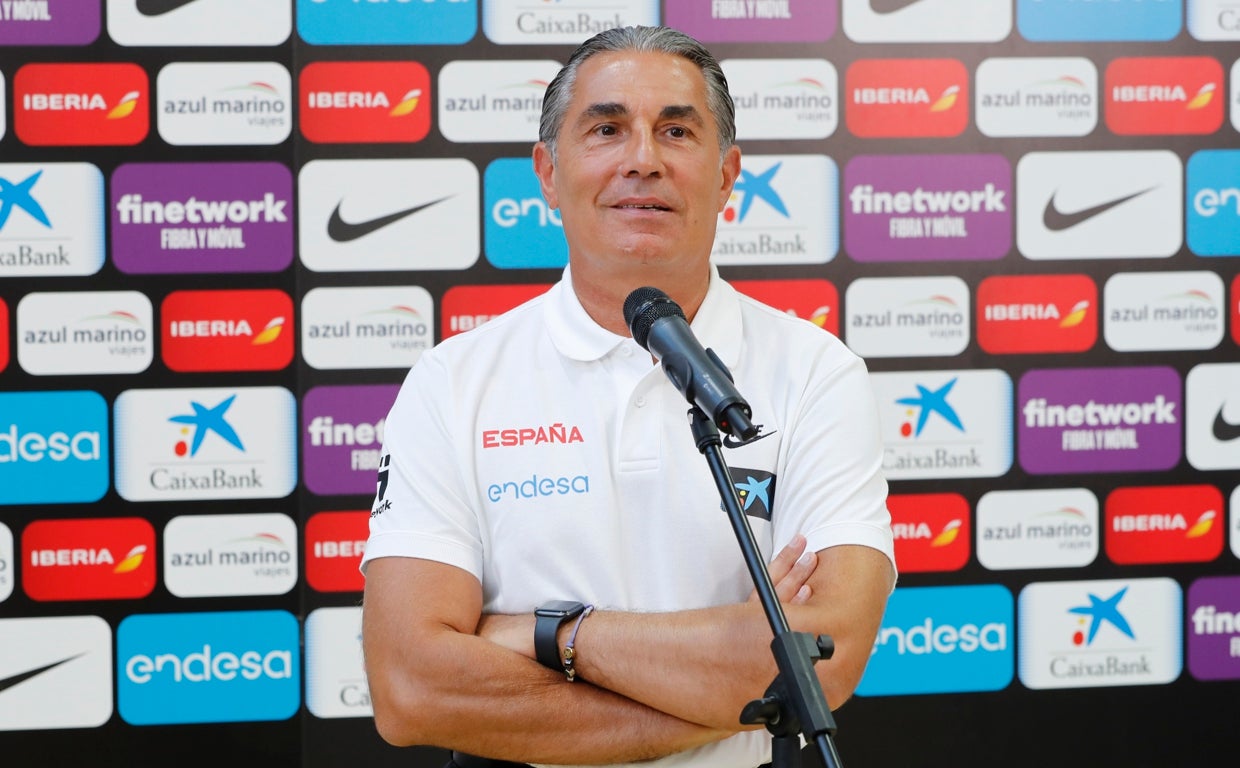 Sergio Scariolo atiende a los medios de comunicación