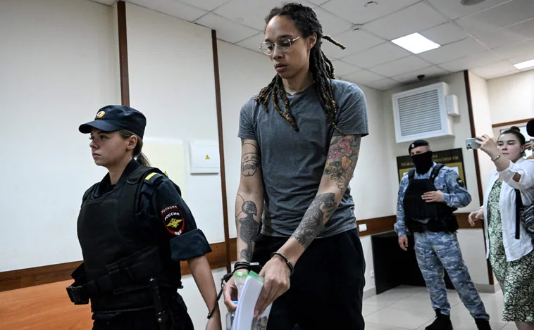 Rusia condena a la baloncestista estadounidense Brittney Griner a nueve años de cárcel