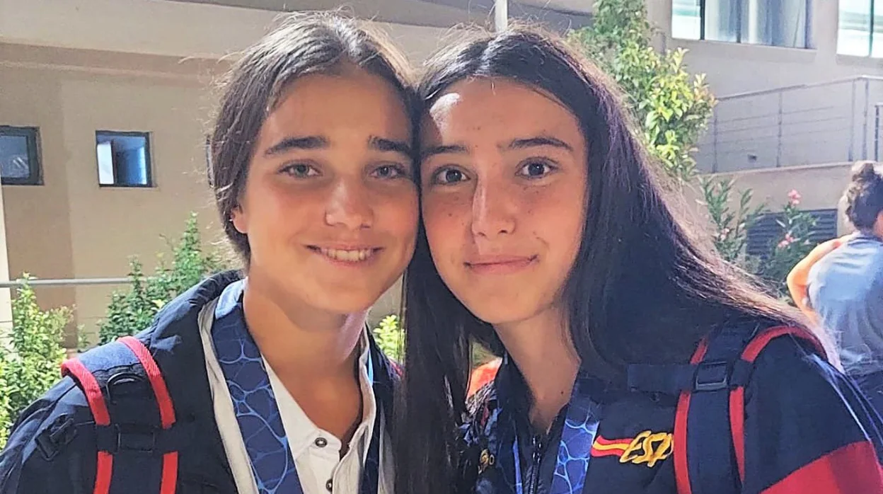 Reyes Díaz y Aroa Sánchez, doble bronce mundial para el Waterpolo Dos Hermanas