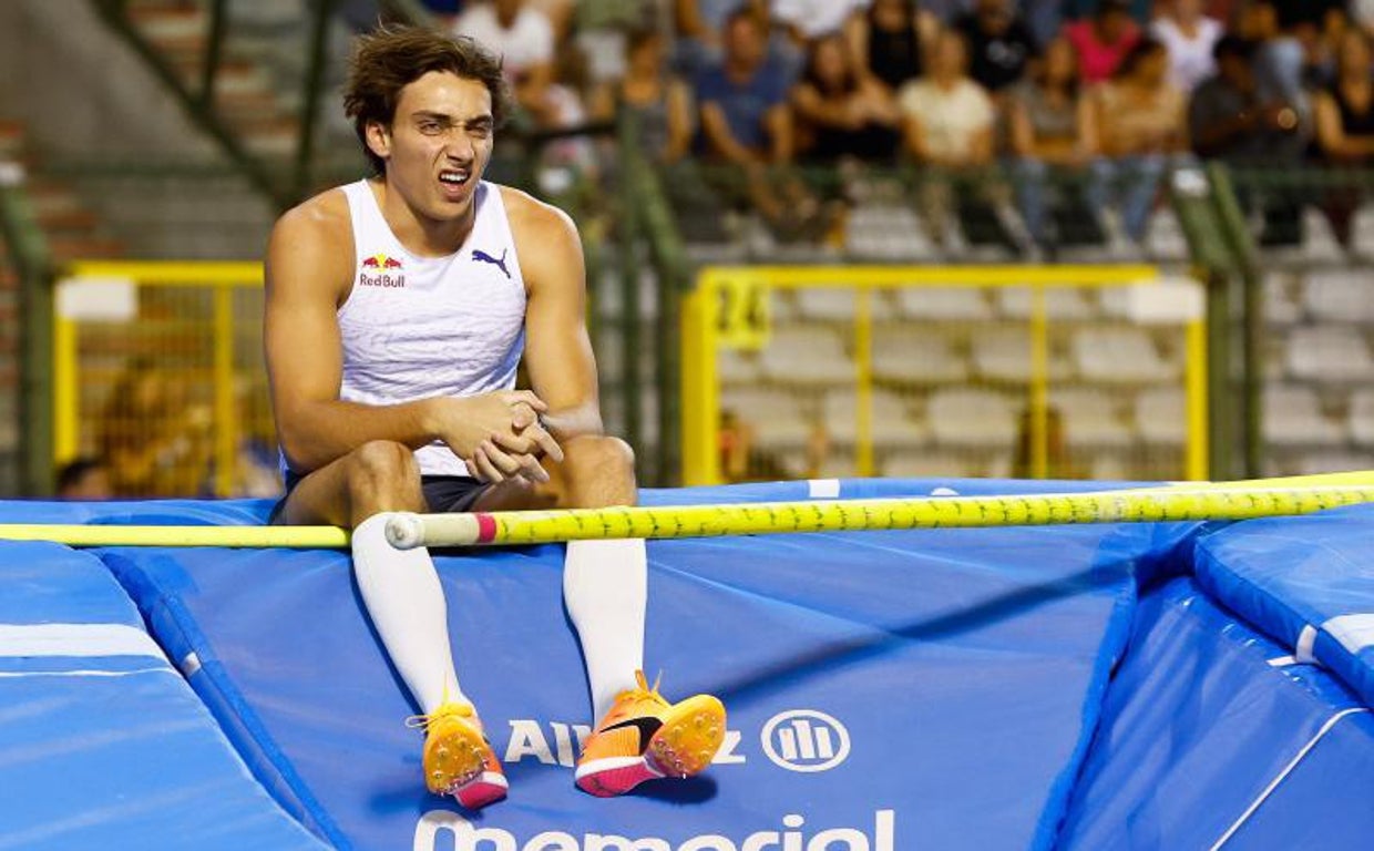Armand Duplantis, tras uno de sus saltos fallidos en el Memorial Van Damme