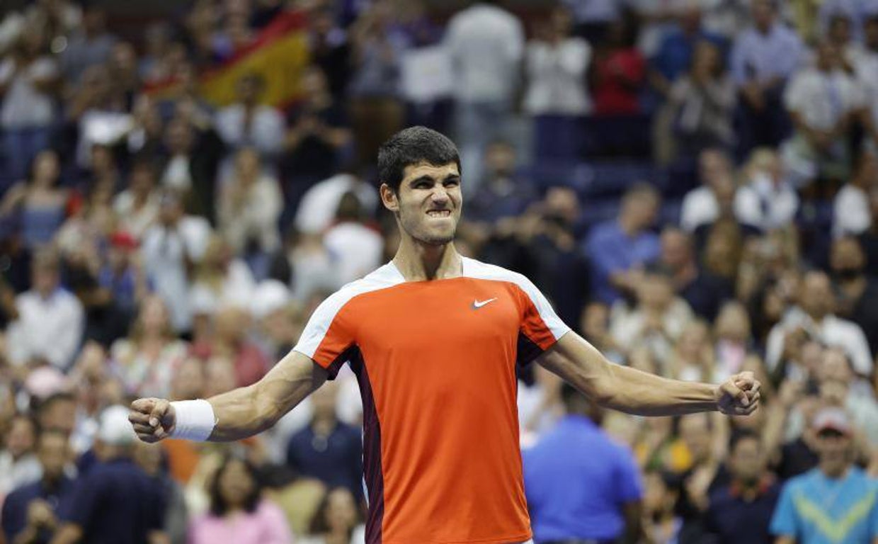 Alcaraz doblega a Tiafoe y va a por todo: primer &#039;grande&#039; y número uno