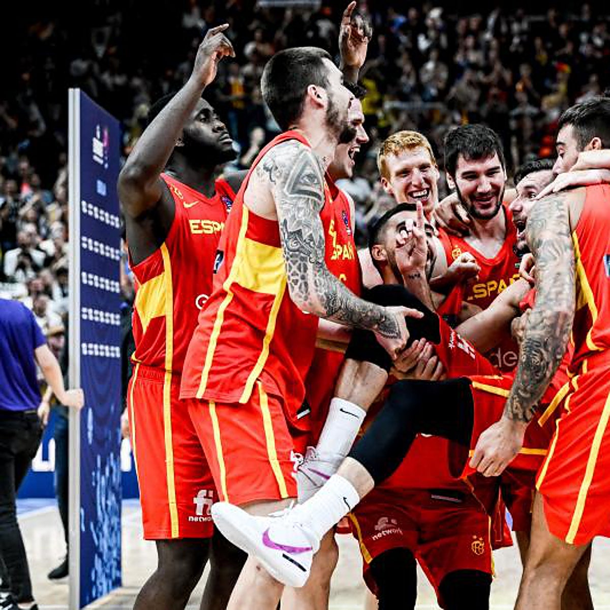 España alarga su cuento de hadas