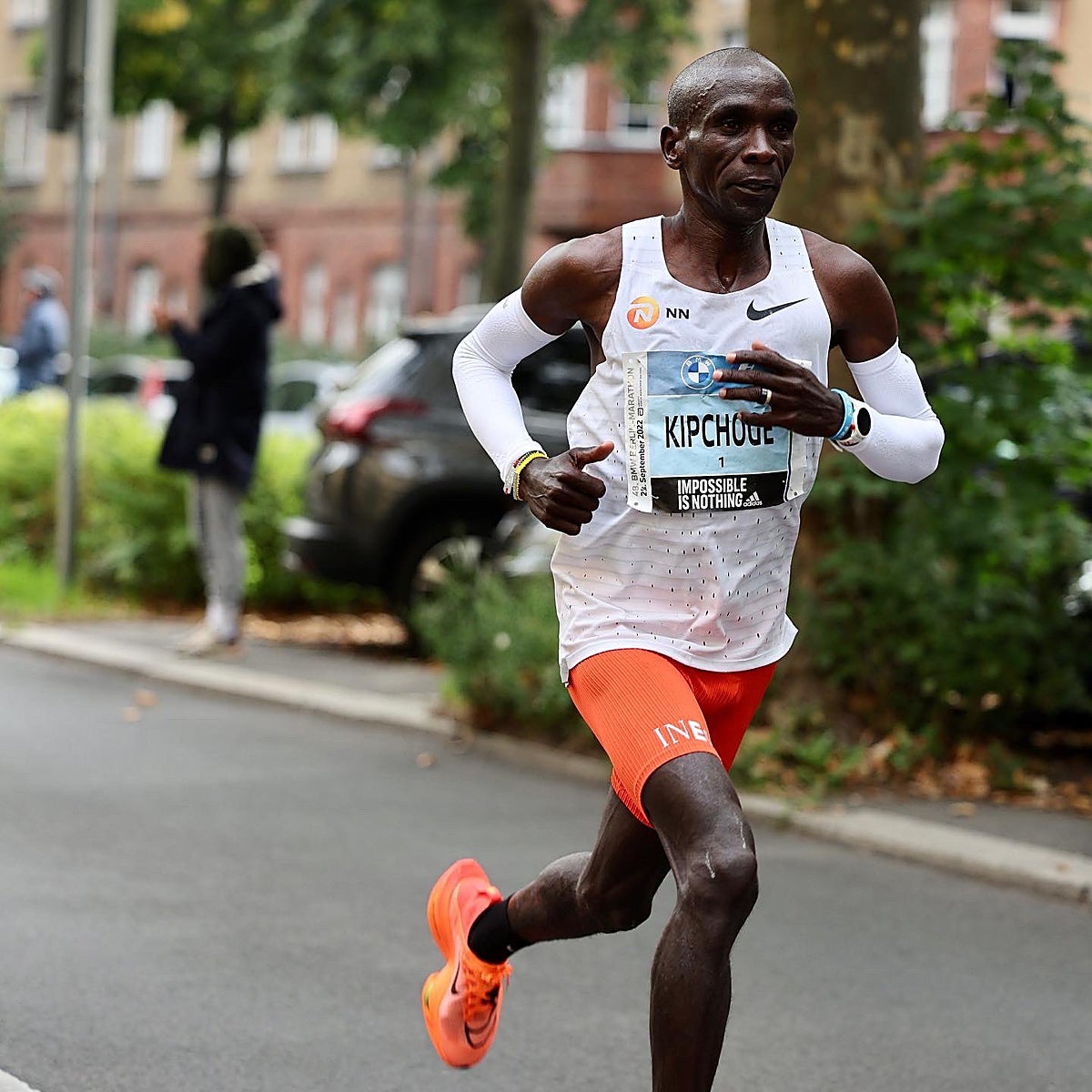 Kipchoge derriba el récord mundial, pero no puede con la barrera de las dos horas