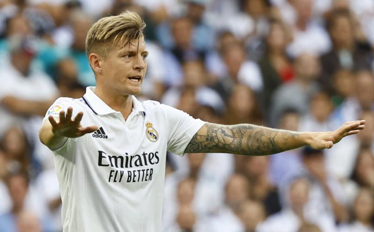 Kroos, ante el Barcelona