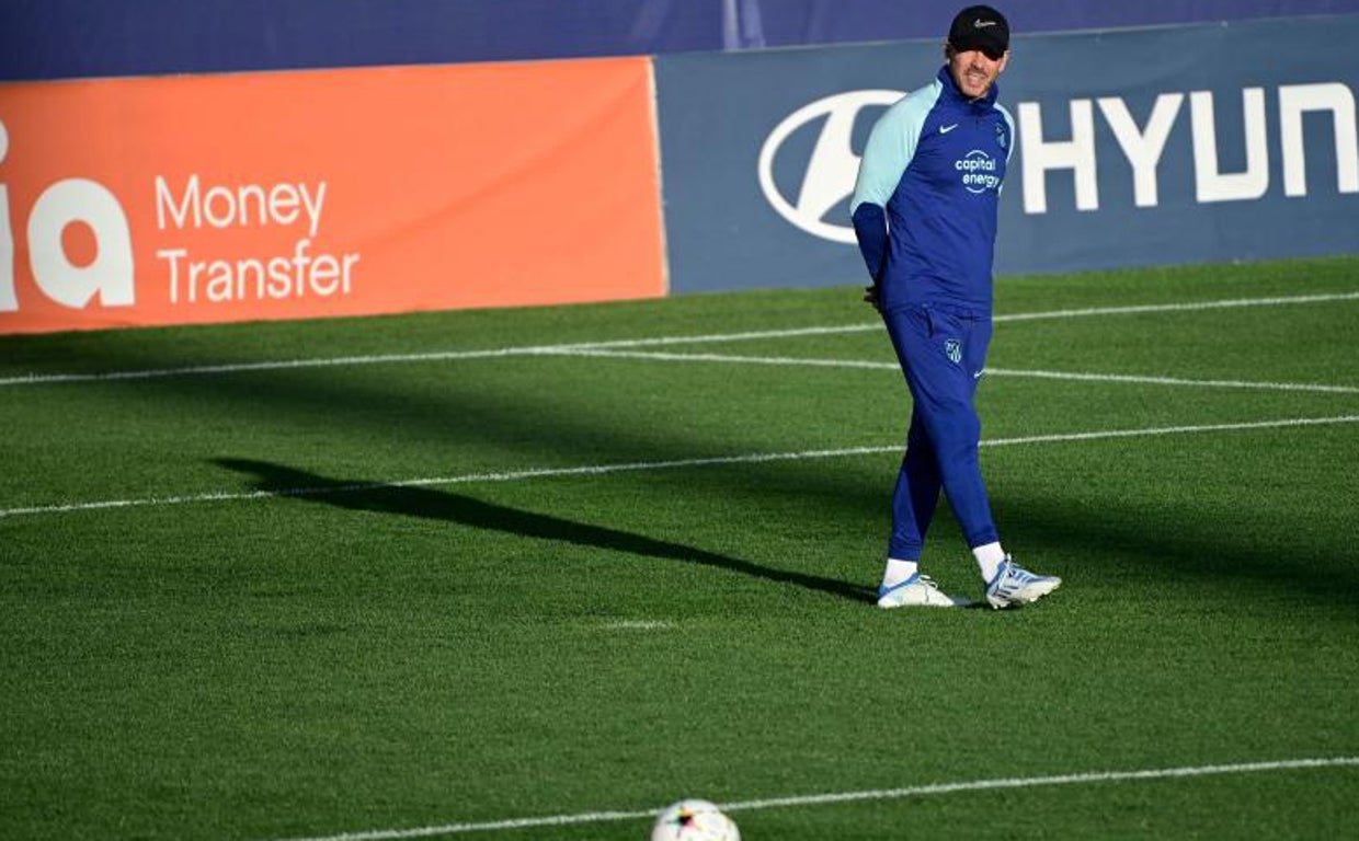 Siimeone, en el entrenamiento previo de Champions