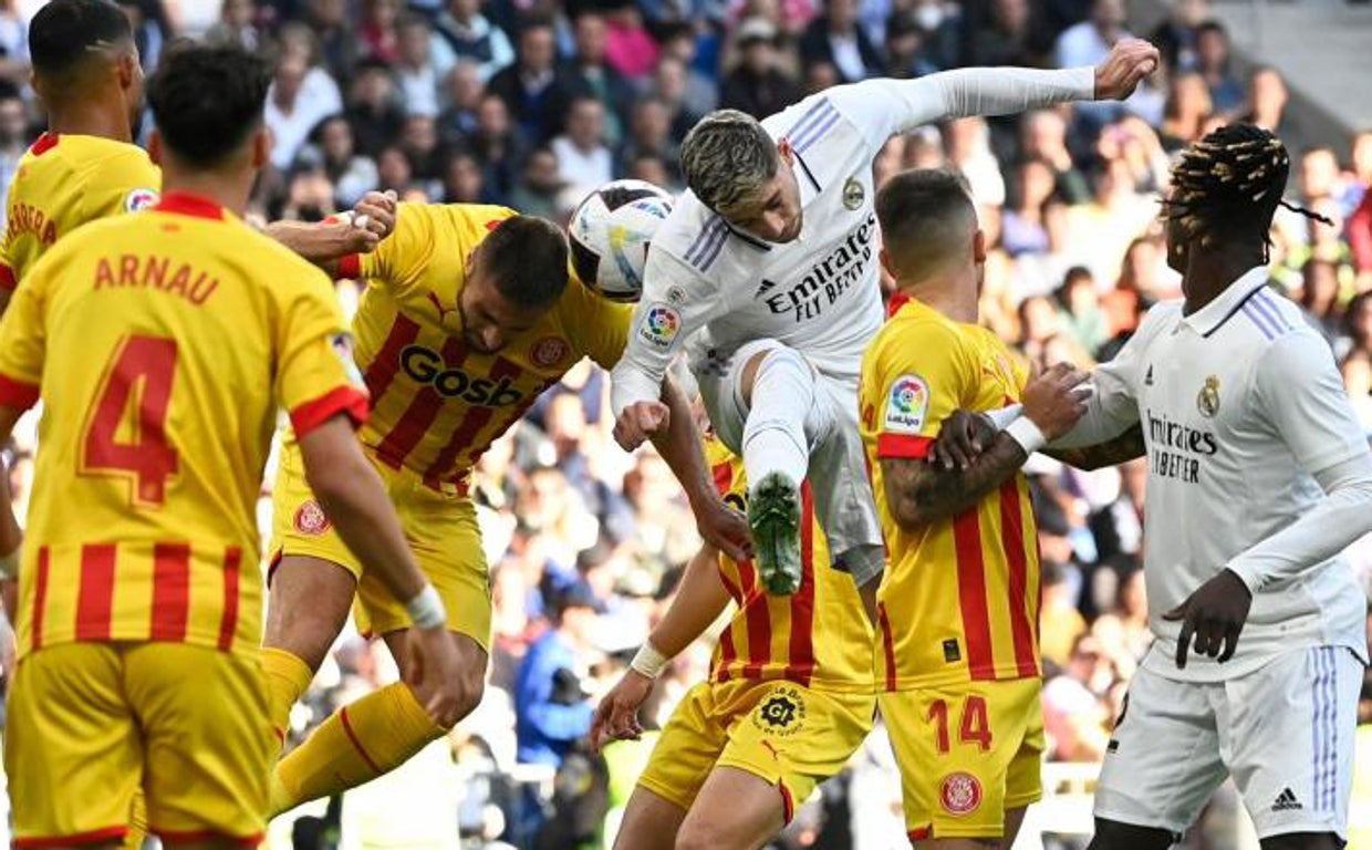 Tarde de siesta y VAR en el Bernabéu