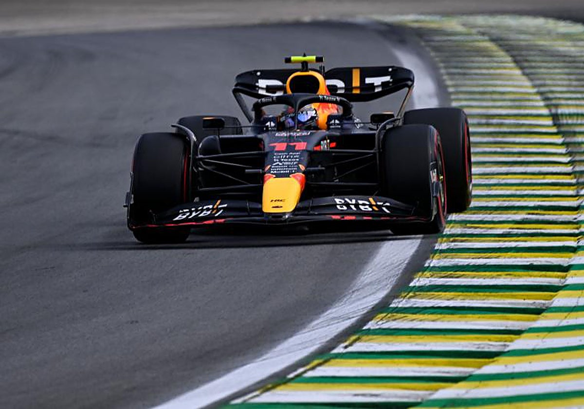 Sergio Pérez, con el Red Bull en Sao Paulo