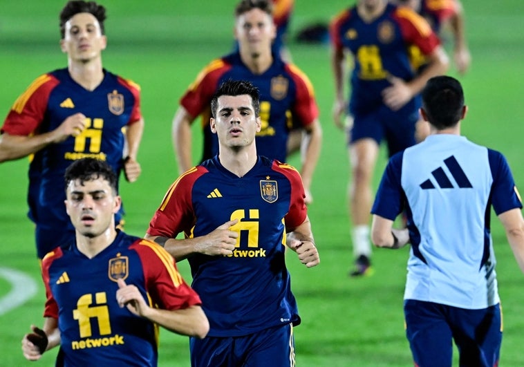 Primer entrenamiento de España en su cuartel general de Doha