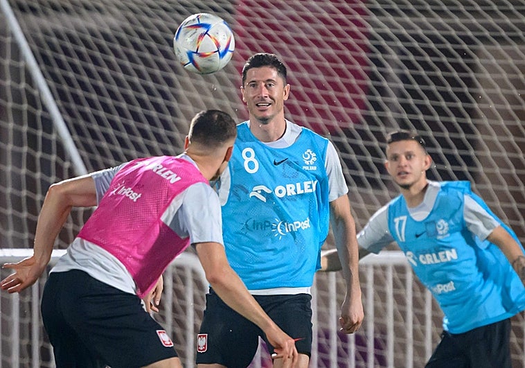 Lewandowski, goles mirando al cielo