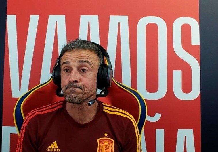 Luis Enrique: «Le he pedido al director deportivo jugar todo de rojo»