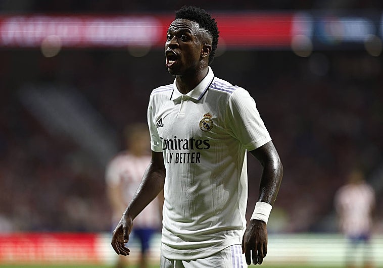 La Fiscalía cierra sin consecuencias la investigación por los cantos racistas sobre Vinicius