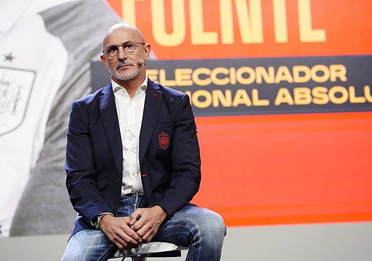 Luis de la Fuente, un seleccionador conciliador que se aleja de Luis Enrique