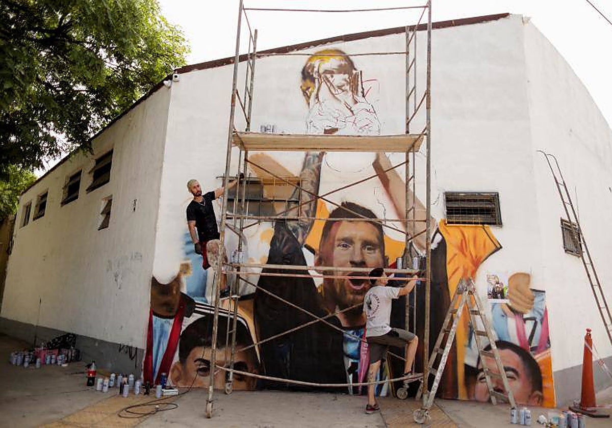 Un mural dedicado a Messi y el título mundial de Argentina