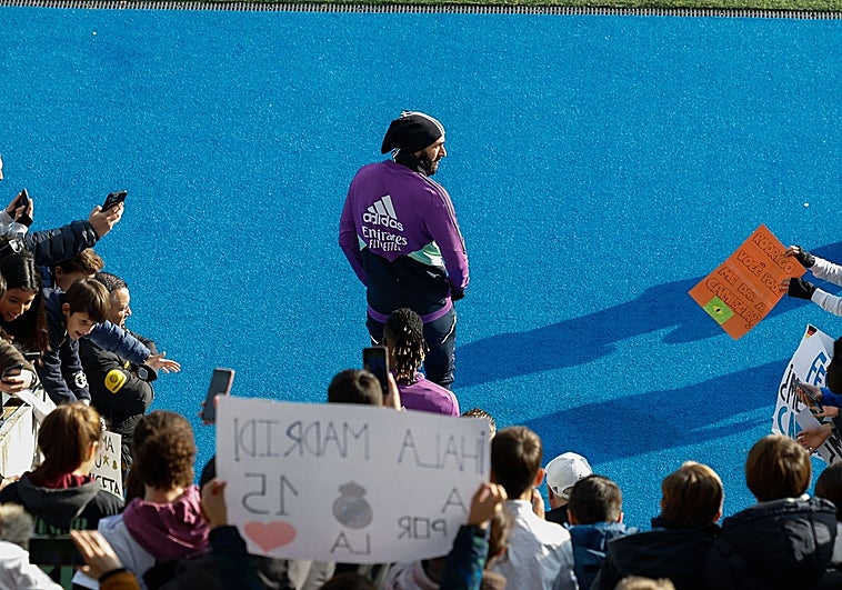 Regalo de Reyes en Valdebebas y mensaje de Ancelotti en clave Copa: «Me gusta el autobús»