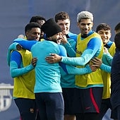 Xavi avisa y no descarta una sorpresa: «Siempre nos cuesta mucho el primer partido de Copa»