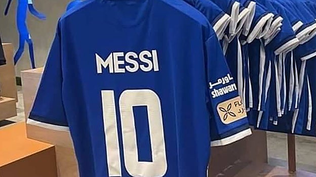 Imagen después - La guerra Cristiano-Messi llega al desierto
