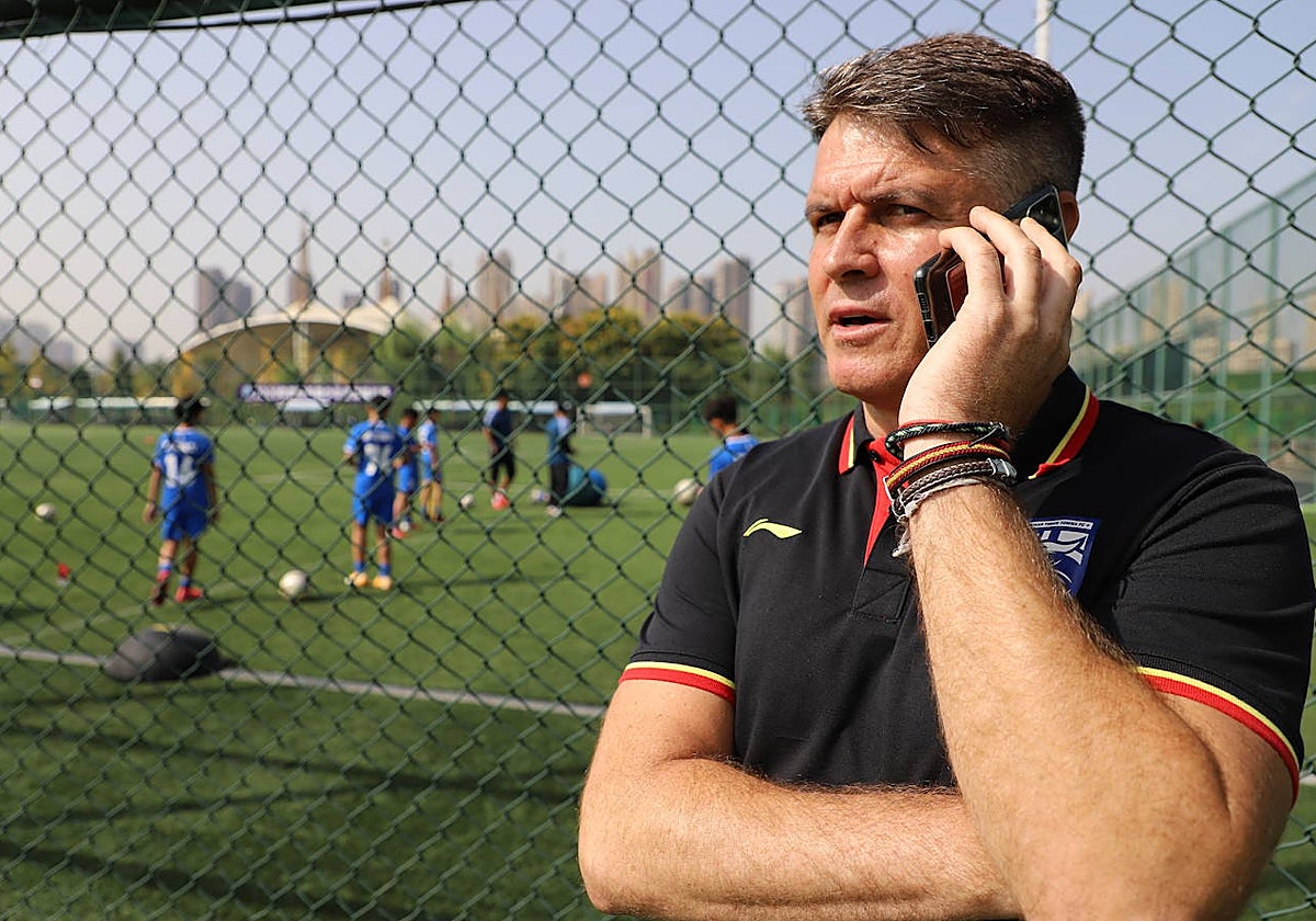 Pedro Morilla, en un entrenamiento con su equipo