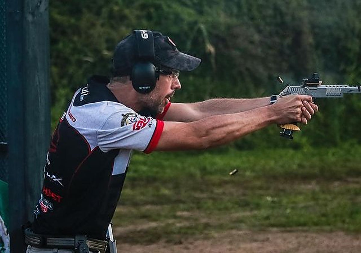 El campeón mundial de tiro Jorge Ballesteros ha fallecido a los 39 años.