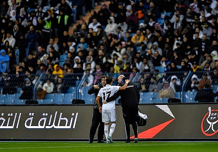 Lucas Vázquez, mes y medio de baja