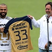 Dani Alves, expulsado de la Liga Mexicana