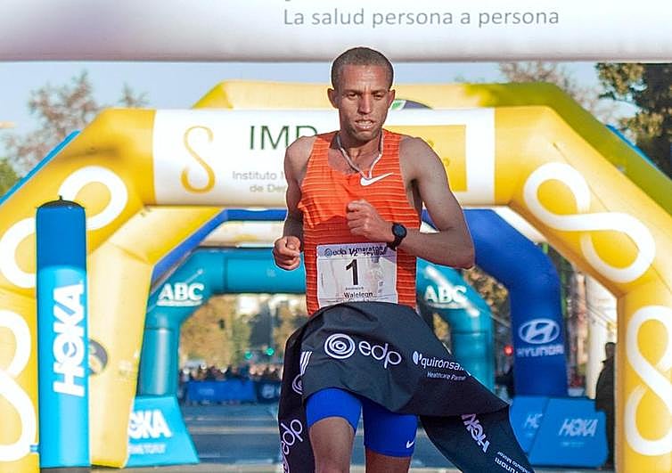 Amdework Waelegn, ganador del Medio Maratón de Sevilla 2023
