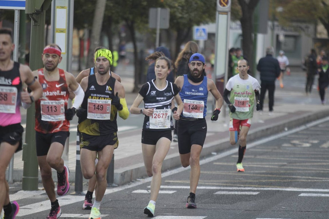 Corredores en la Media Maratón de Sevilla 2023