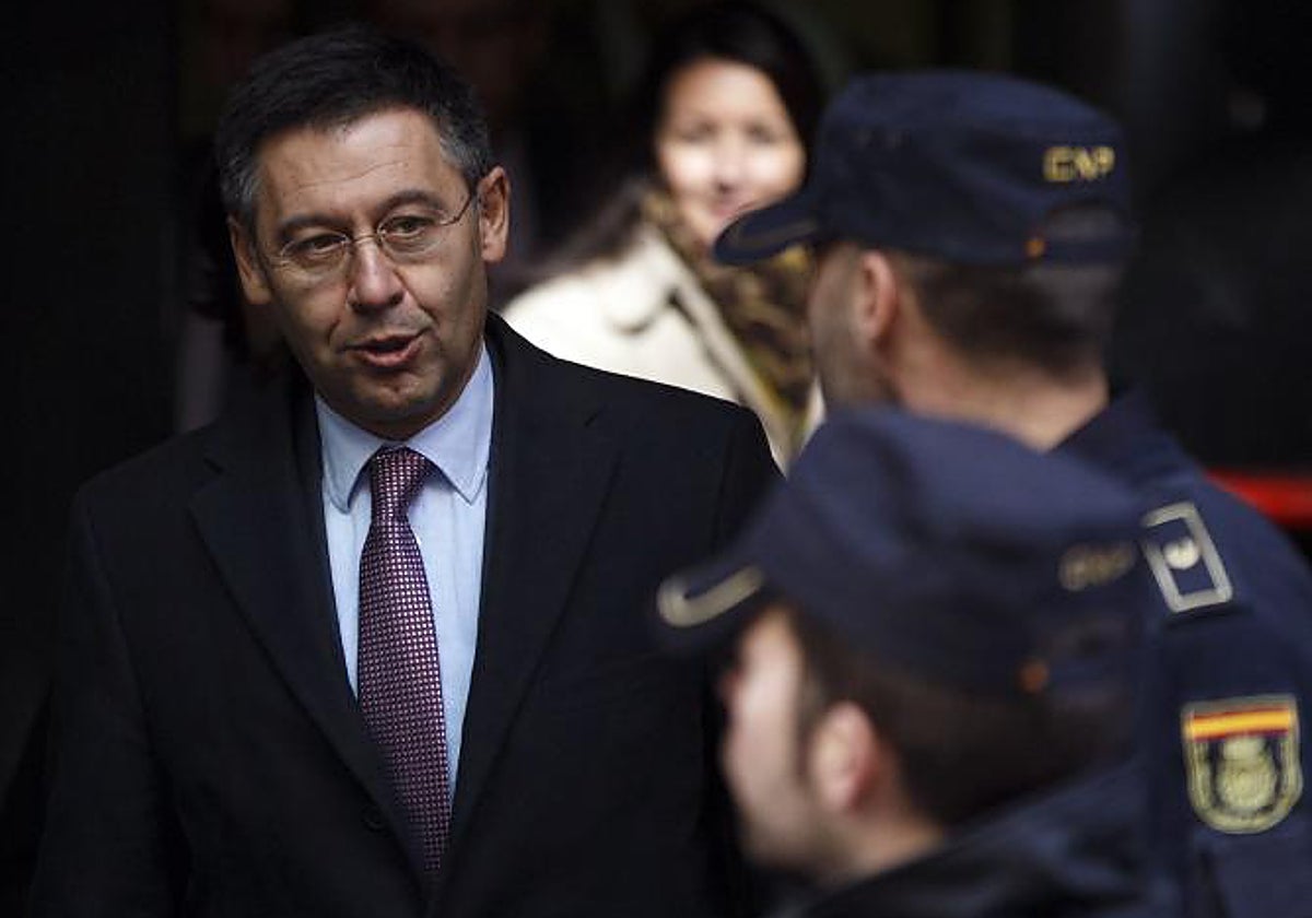 Josep Maria Bartomeu en las puertas del Juzgado